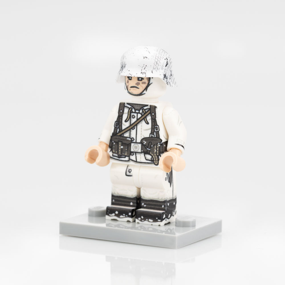 Custom Printed Lego - WWII German Winter - MG Assistant - The Minifig Co.